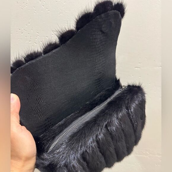 Asymmetric Real Mink Fur Handmade Saddle Bag/Shoulder Bag/Crossbody - Picture 13 of 15